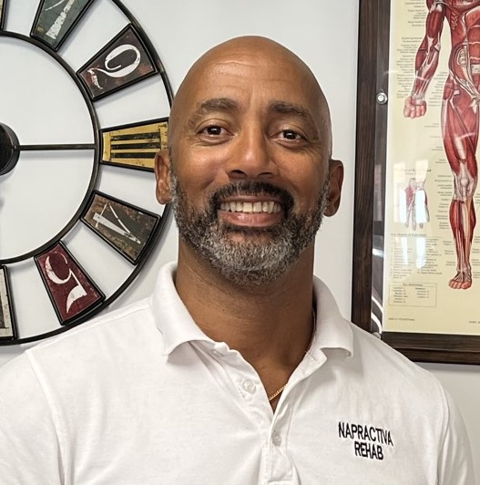 sollentunas naprapat, naprapati, ont i ryggen, nackspärr, ischias,muskelsmärta, träning, friidrott